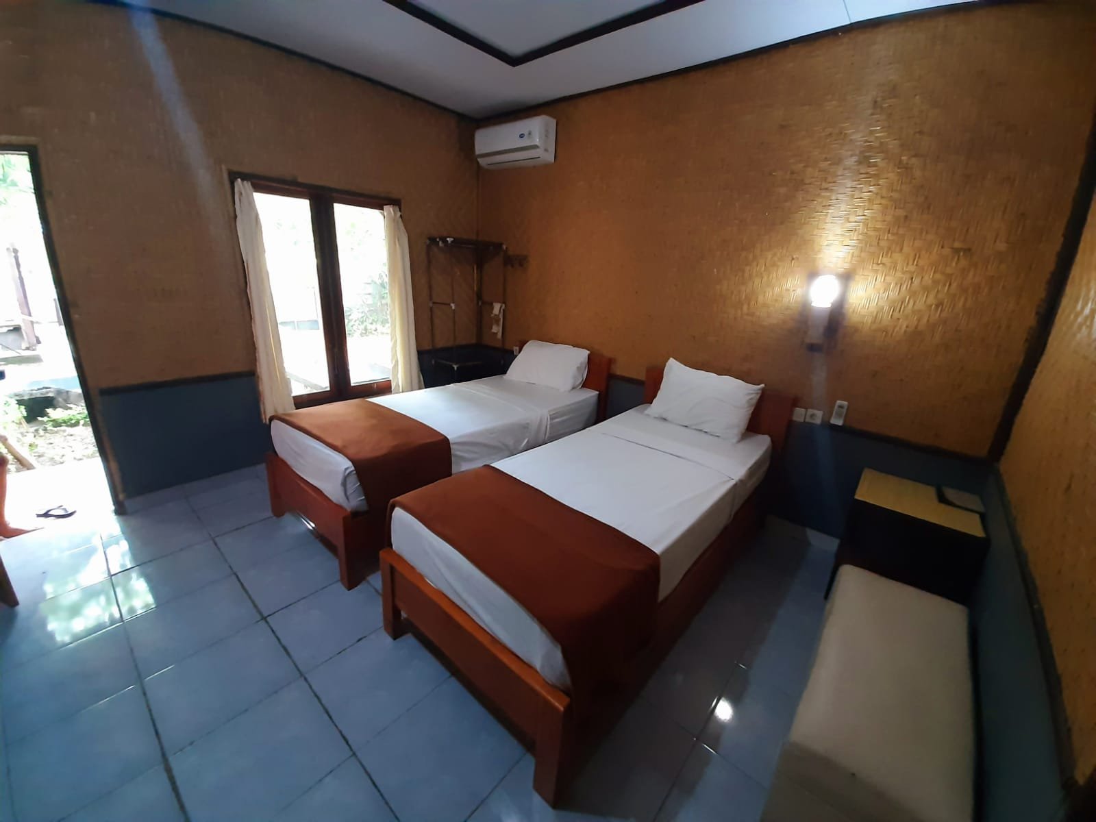 "taman menjangan homestay"